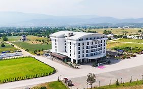 Karpalas City Hotel & Spa